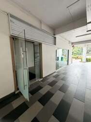 Crawford Court (D7), Retail #534750251